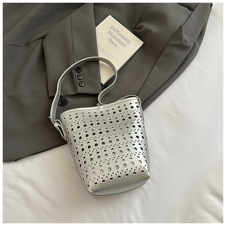 Summer popular hollow out big  - Women Bags Zadig recension och pris