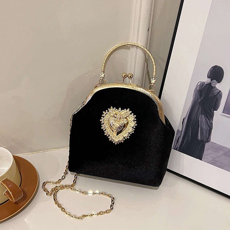 Chains Velvet Frame Heart Dinn - Women Bags In Sale recension och pris